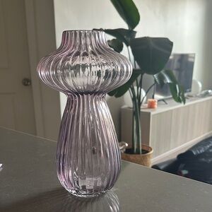 Everyday Decor Everyday Decor Light Purple Glass Tall Vase